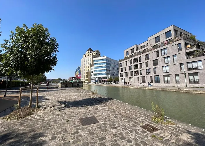 De Charme Apartment Pantin