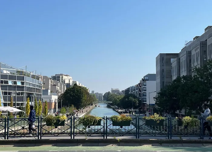 De Charme بونتا