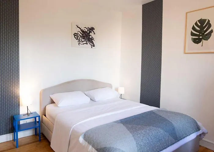 De Charme Apartment Pantin